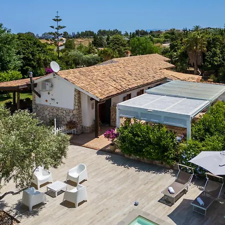 Hibiscus Villa Castellammare del Golfo