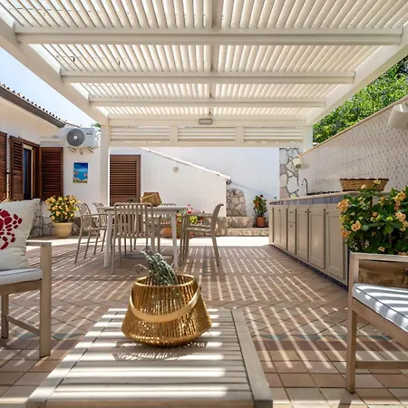 Villa Hibiscus *