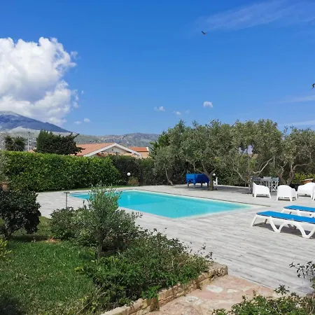 Villa Hibiscus