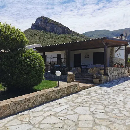 Villa Hibiscus