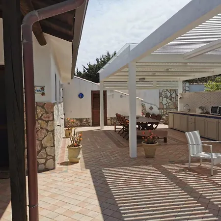 Hibiscus Villa Castellammare del Golfo