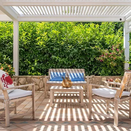 Villa Hibiscus